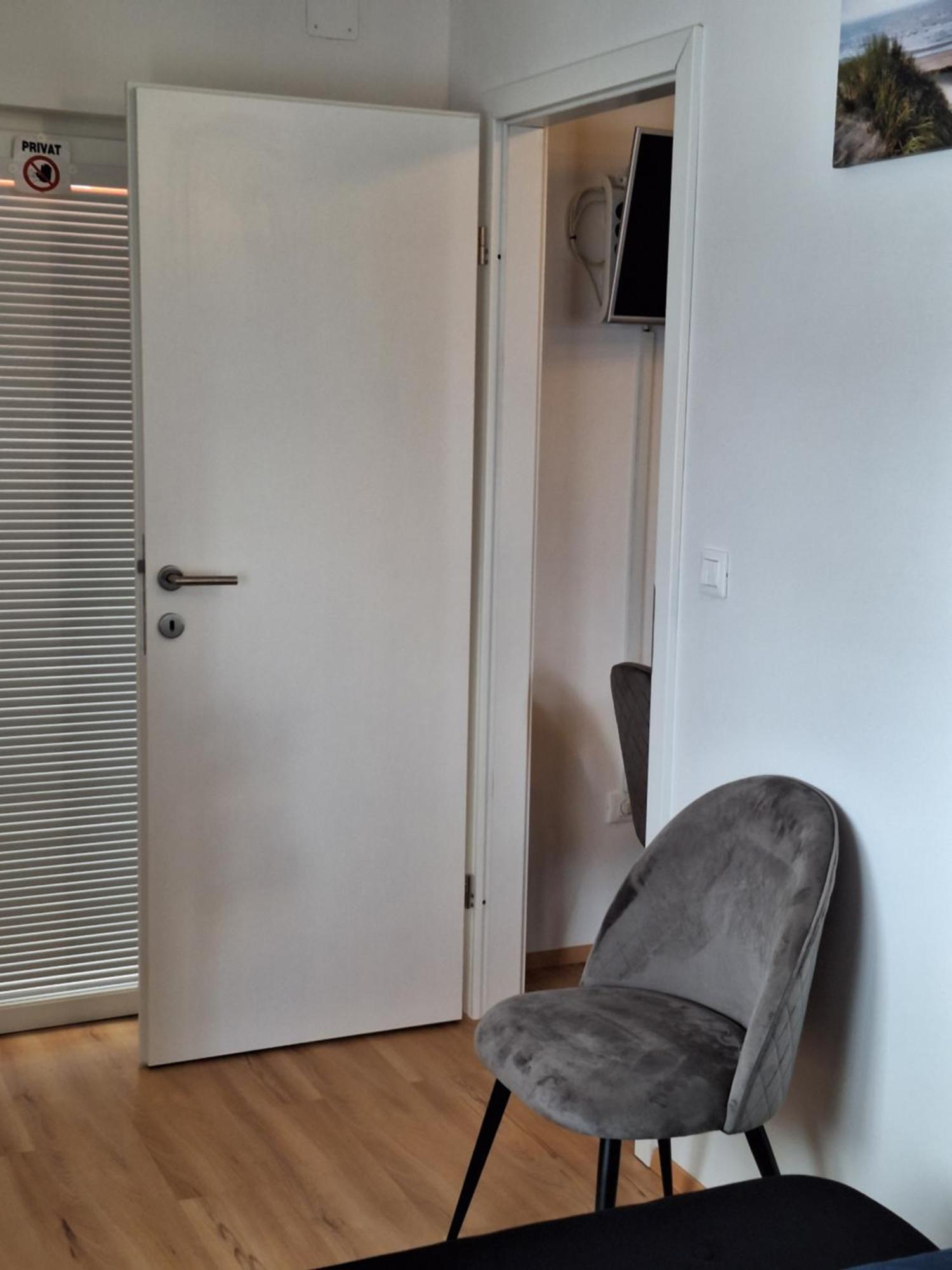 Apartment Dorina Buje Eksteriør bilde