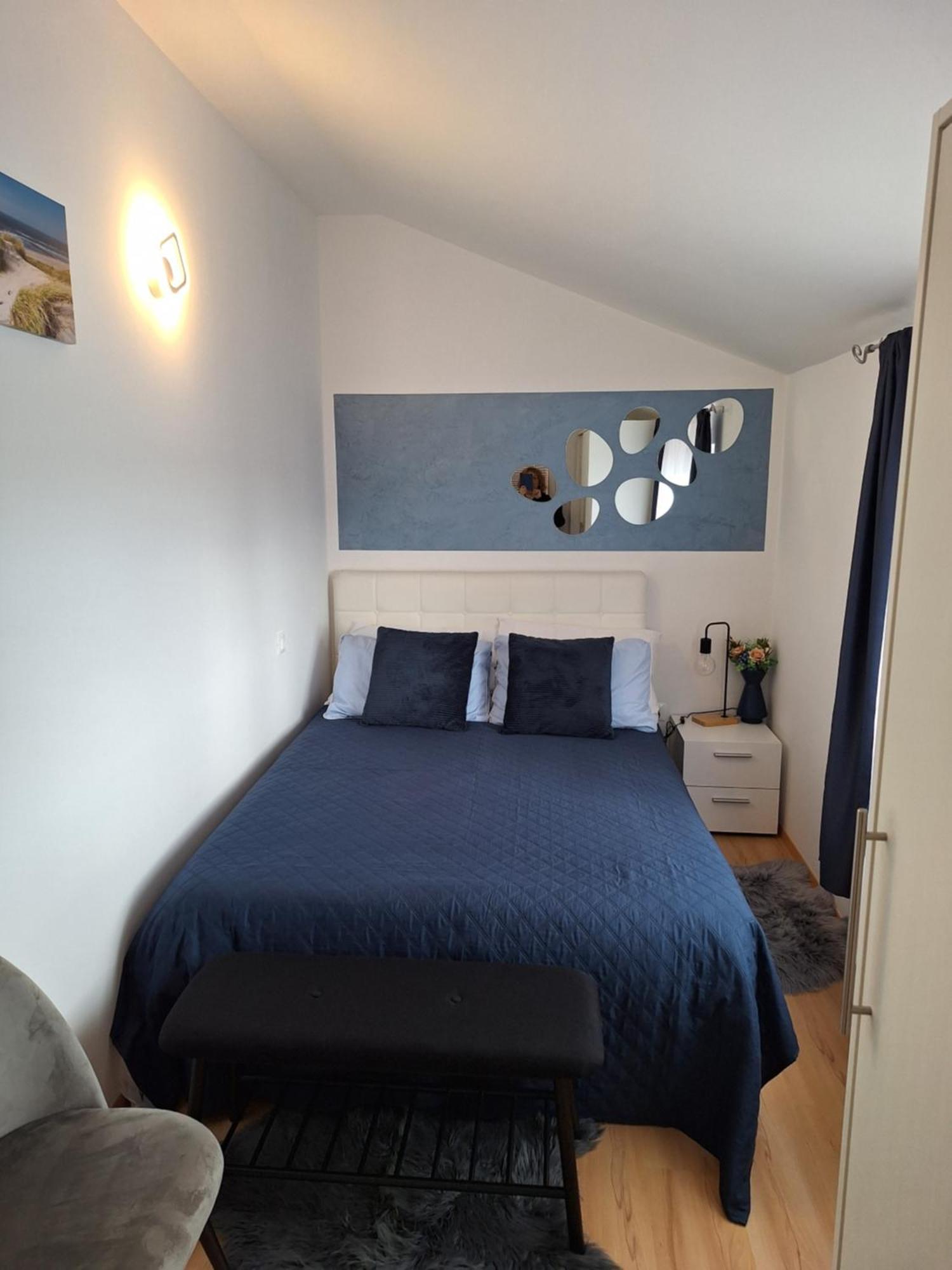 Apartment Dorina Buje Eksteriør bilde